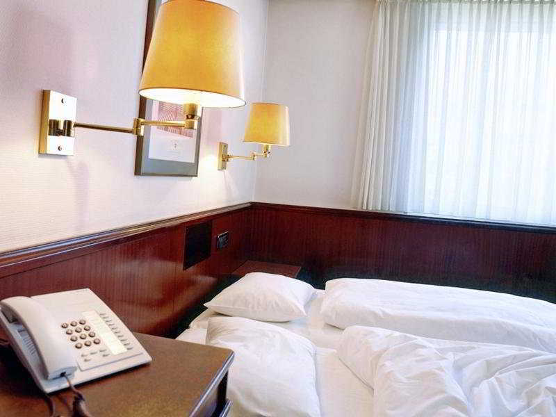 ibis Styles Köln City Exterior foto