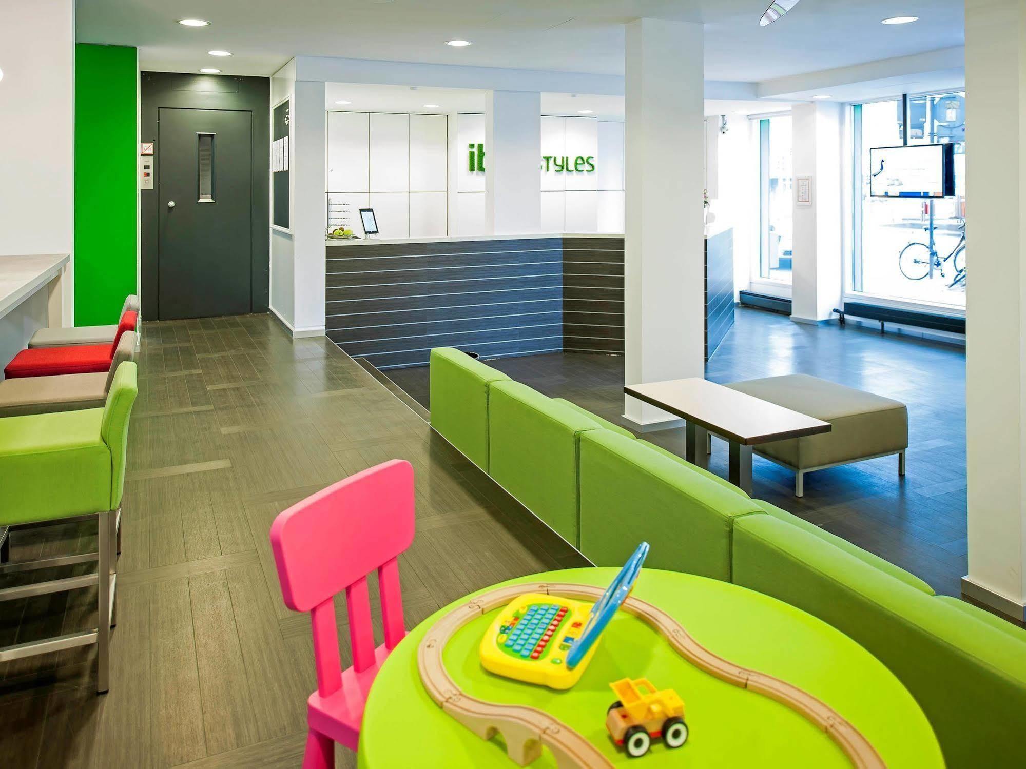 ibis Styles Köln City Exterior foto